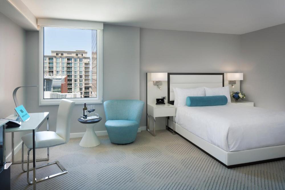 Queen Room with Sea View interior
